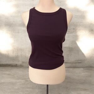 Noli Amthest /purple activewear tank.